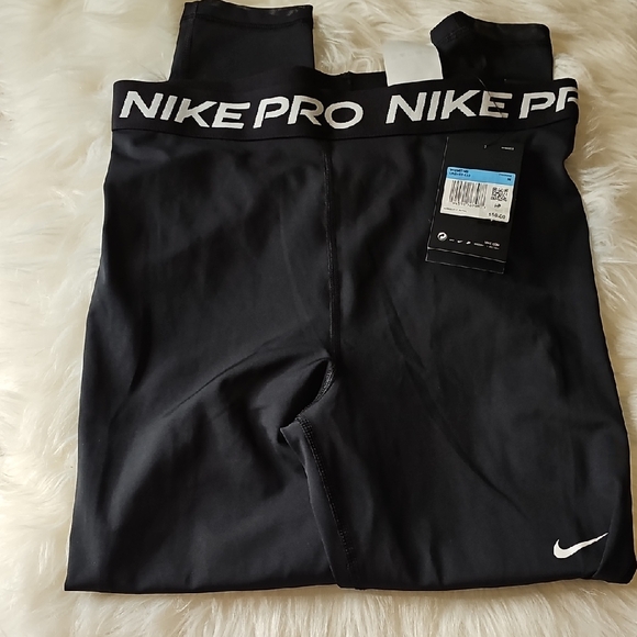 Nike Black Pro Tight Fit Leggings Medium - Picture 1 of 6